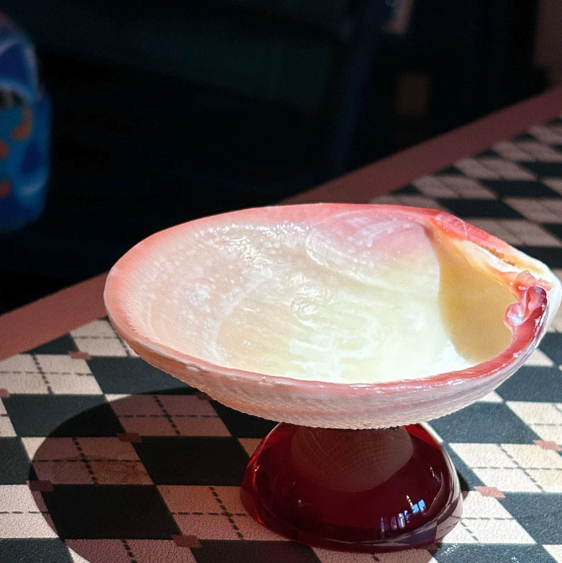 Natural shell colored tray-95